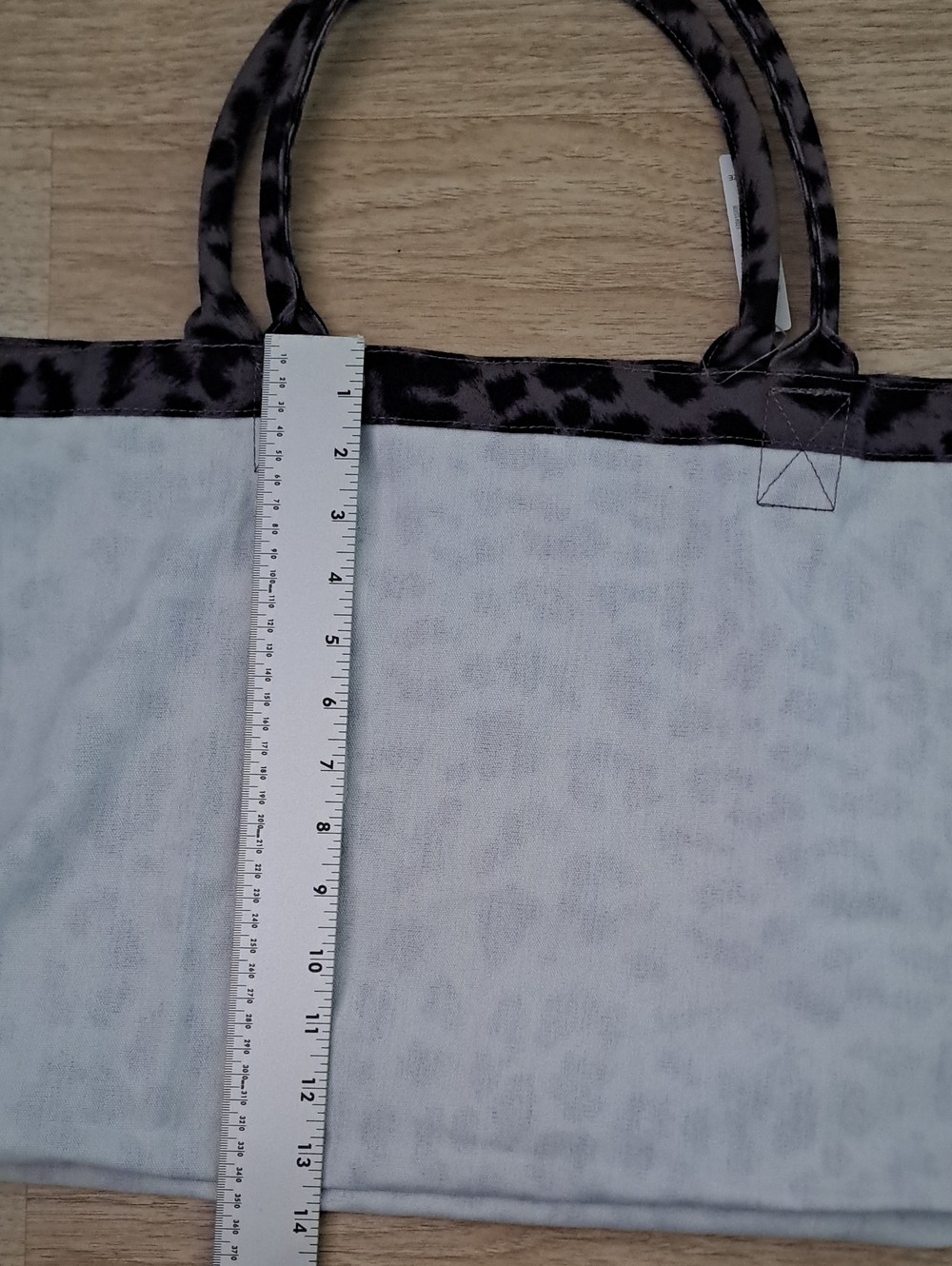 SOMA Divine  Leopard-Print Tote Bag - Grey Taupe - Picture 8 of 14